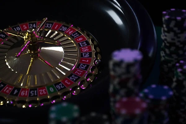 pagarslot platform showing football Liga 1 calendar, live-dealer game interface, and slot games menu